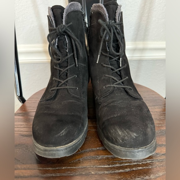 Mossimo (Target) Women’s Faux Suedo Black Boots Size 9. - Picture 4 of 8